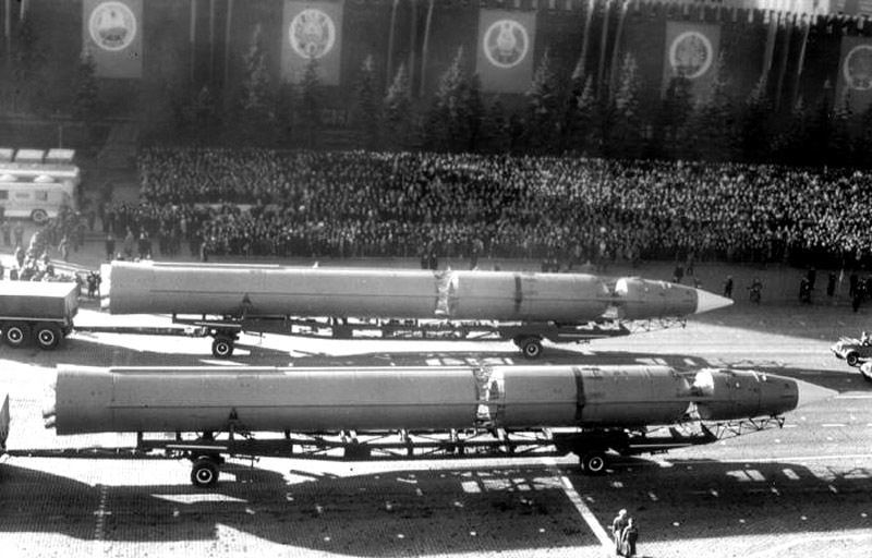 В США рассказали, за чем охотились западные разведки на советских парадах В США рассказали, за чем охотились западные разведки на советских парадах Авиация