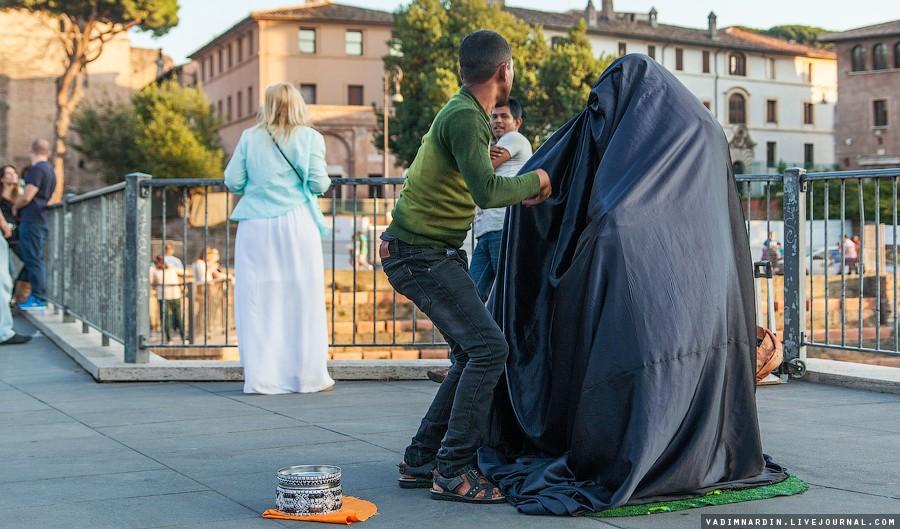 Тайна левитации уличных йогов