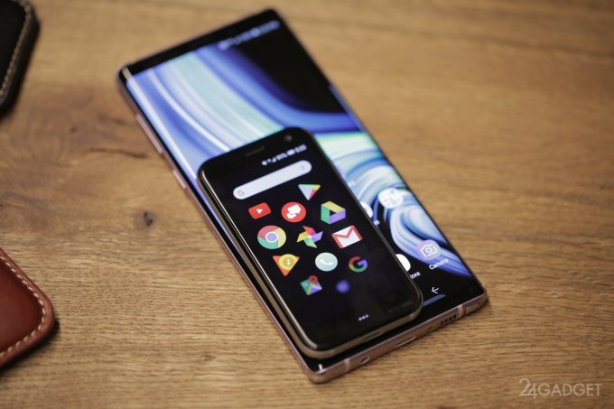 Palm — смартфон размером с кредитку на полноценной ОС Android мобильные телефоны