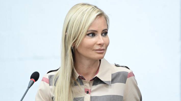 Дана Борисова опровергла слухи о парике «онкобольного» Андрея Малахова Шоу-бизнес