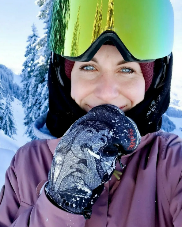 Привел в горы и оставил умирать: что такое альпийский развод, и почему его обсуждают в соцсетях когда, такое, здесь, развод», упорно, бросил, стали, «альпийский, поведение, Усольцевых, партнер, Сергей, намеренно, соцсетях, конце, семья, активно, сразу, развод, Томаса