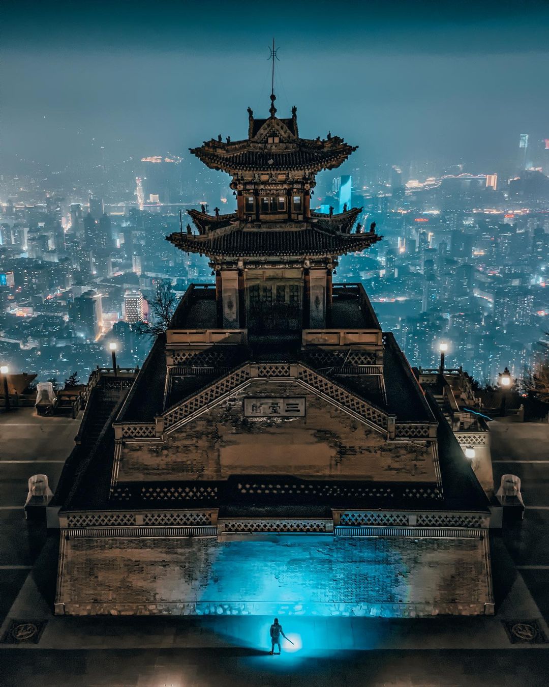 Атмосферные китайские улицы на снимках Чэня Юй Чэня Атмосферные китайские улицы на снимках Чэня Юй Чэня города,Китай,тревел-фото,улицы