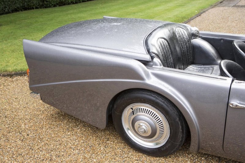 Daimler SP250 - Крокодил с едущей крышей daimler, авто, автодизайн, автомобили, британский автомобл, дизайн, интересный автомобиль, олдтаймер