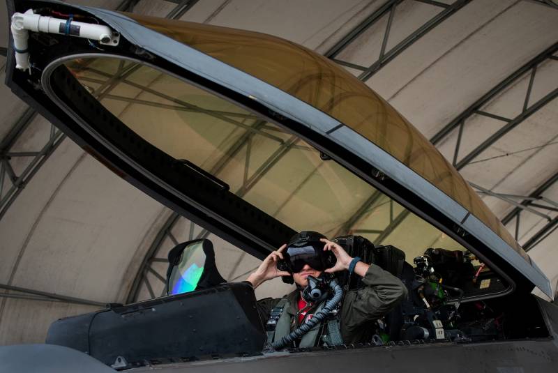 Перспективный шлем NGFWH для ВВС США проходит испытания оружие