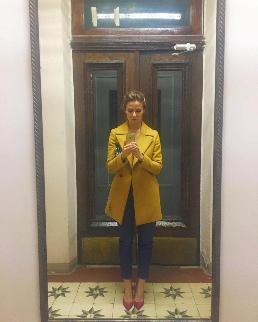 Почему Александр Робак скрывает от общественности свою супругу, с которой счастлив уже более 20 лет Почему Александр Робак скрывает от общественности свою супругу, с которой счастлив уже более 20 лет