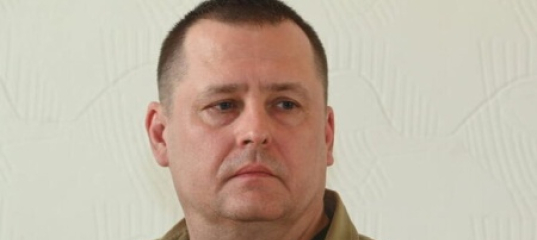 Мэр Днепропетровска Филатов возмутился сотрудниками заправок, которых не забирают на фронт