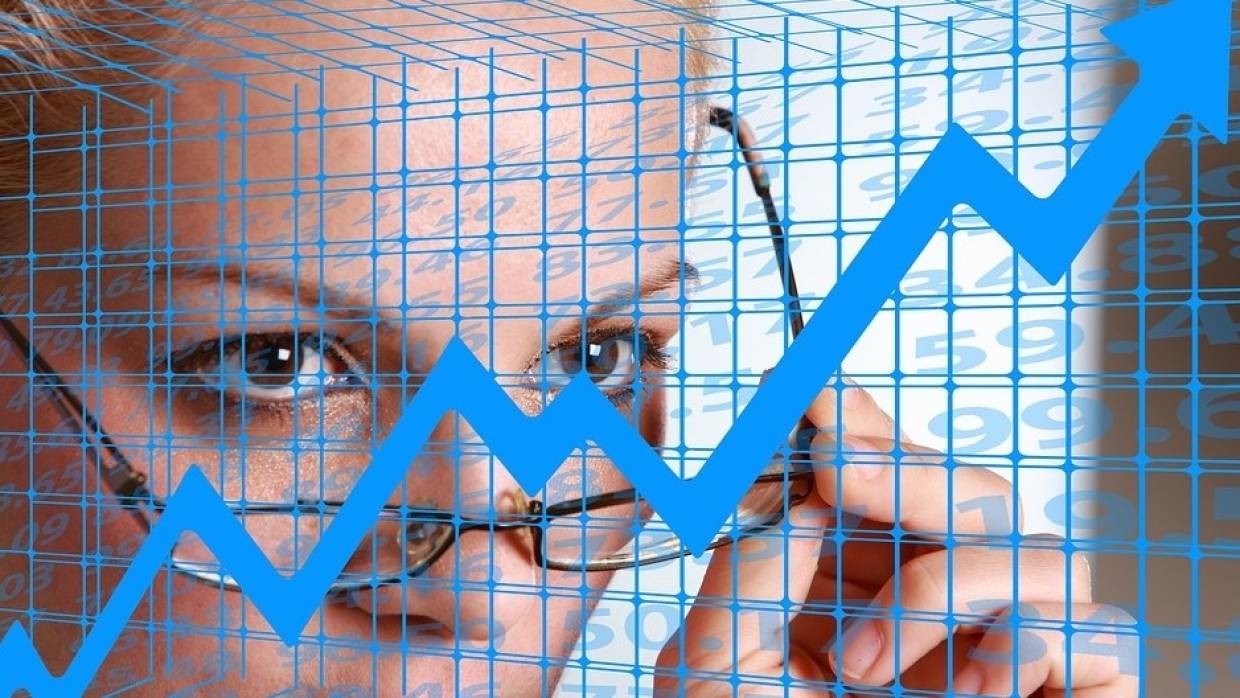 Выгодные инвестиции 2022: куда вложить деньги