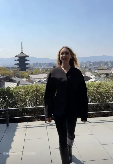 Курс на Восток: Ксения Собчак, Полина Киценко и Аврора Киба проводят время в Китае, а девушка Павла Дурова посетила Токио АхалаяАнка, Вавилова, Собчак, ЮнусоваАнна, ТокиоЮлия, КиценкоПолина, ШанхаеАврора, девушка, ШанхаеКсения, ТокиоАврора, ШанхаеЮлия, СобчакКсения, Ксении, ШанхаеФото, Российские, ШанхаеДарья, Basel, искусства, современного, ярмарок