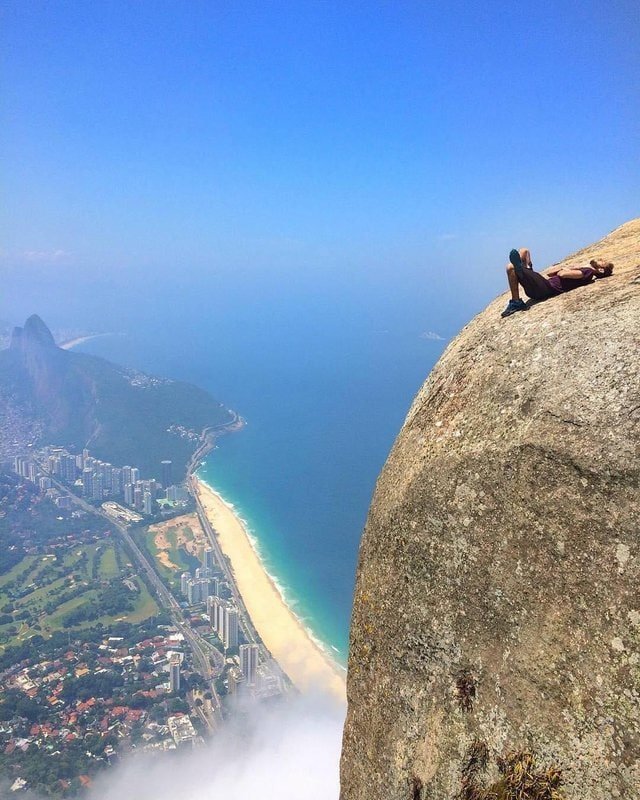18. Отличное место, чтобы насладиться прекрасным видом на Рио-де-Жанейро в мире, высота, кадр, красота, люди, фото