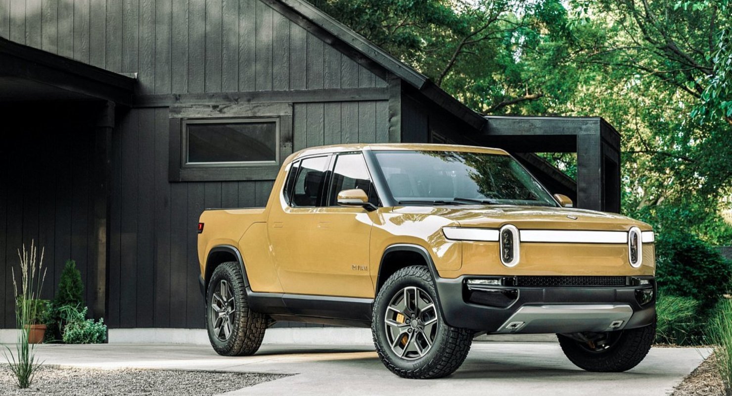 Концерн Rivian откладывает первые поставки электрических R1T и R1S на сентябрь Автомобили