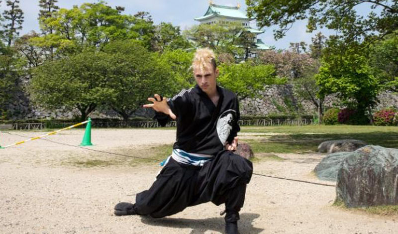 
Это честь — быть признанным ниндзя представителями самой древней боевой культуры мира. Япония, наконец, открывает границы всем желающим. — Крис О’Нил, сертифицированный ниндзя
