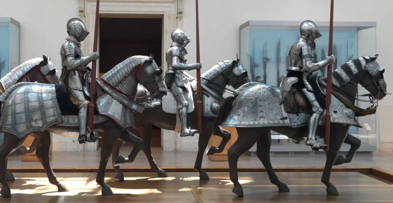 Метрополитен-музей в Нью-Йорке: всякая оружейная всячина в количестве просто невероятном