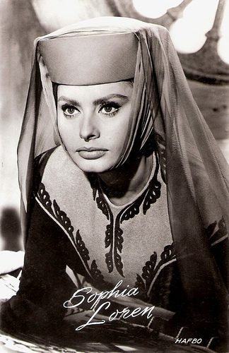 Шикарный образ Софии Лорен в фильме 1961 года «Эль Сид» софии лорен, актрисы, актеры, кино, эль сид, образ