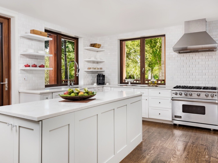 В гостях у Брюса Уиллиса: экскурсия по рекордно дорогому пляжному комплексу актера за 33 миллиона долларов В гостях у Брюса Уиллиса: экскурсия по рекордно дорогому пляжному комплексу актера за 33 миллиона долларов Звезды,Звездные пары