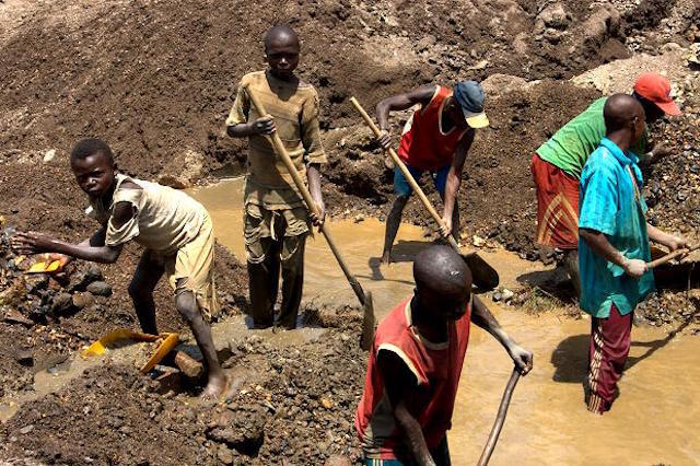 Дети в Конго добывают кобальт для TESLA, APPLE и пр.