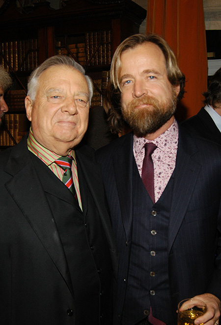 Беда не приходит одна: Кэтрин Зета-Джонс потеряла еще одного члена семьи Беда не приходит одна: Кэтрин Зета-Джонс потеряла еще одного члена семьи Свадьбы,Звездные свадьбы