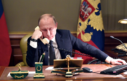 Байден позвонил Путину и предложил встретиться в 