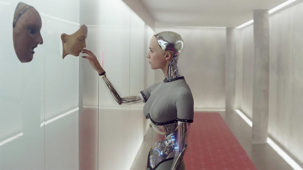 Кадр из фильма Ex Machina, главная героиня которого — обладающий сознанием робот Ава / © New York Times