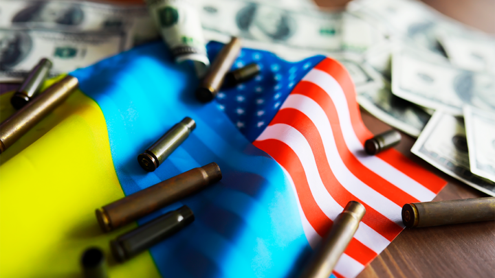 КОРРУПЦИЯ НА ВОЙНЕ НЕВИДАННОГО МАСШТАБА: КАК НА ЖИЗНЯХ СОЛДАТ ЗАРАБОТАЛИ ТРИЛЛИОНЫ ДОЛЛАРОВ