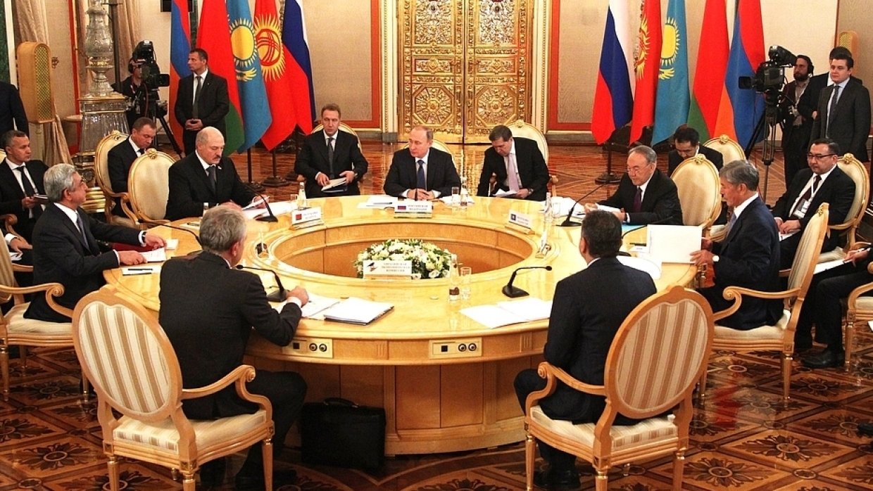 Путин ратифицировал изменения в договоре  о включении Киргизии в ЕАЭС
