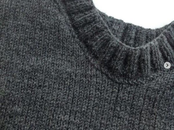 Кеттельный шов: обработка края горловины и проймы