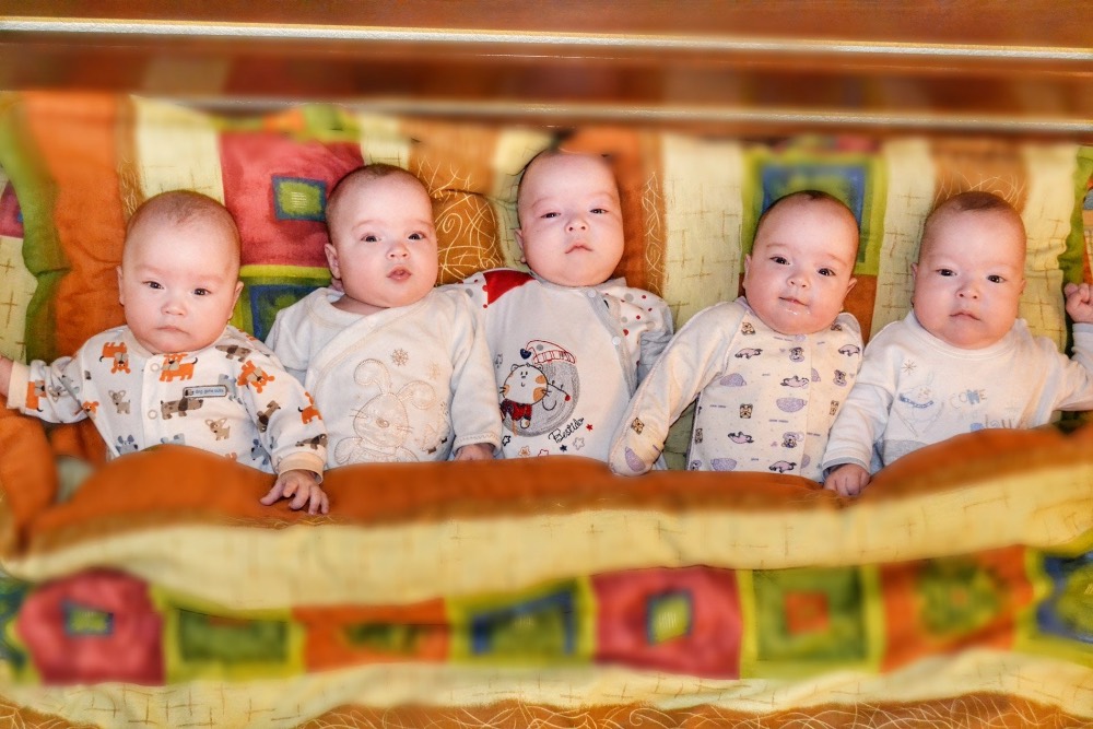 Рождение 5 детей в россии. Пятерняшки Артамкины.