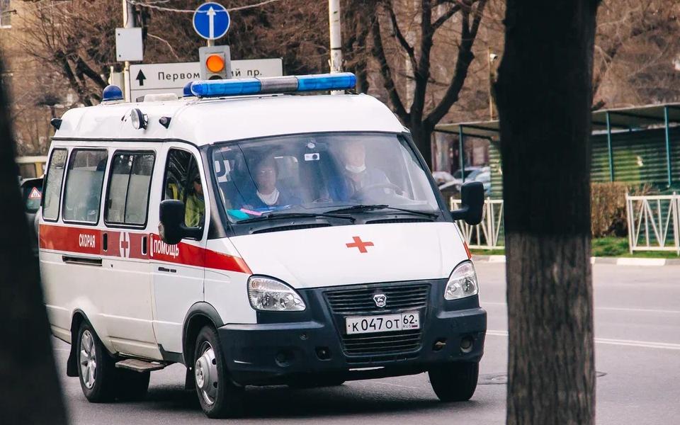 Два человек погибли при наезде Nissan X-Trail на столб в Рязани