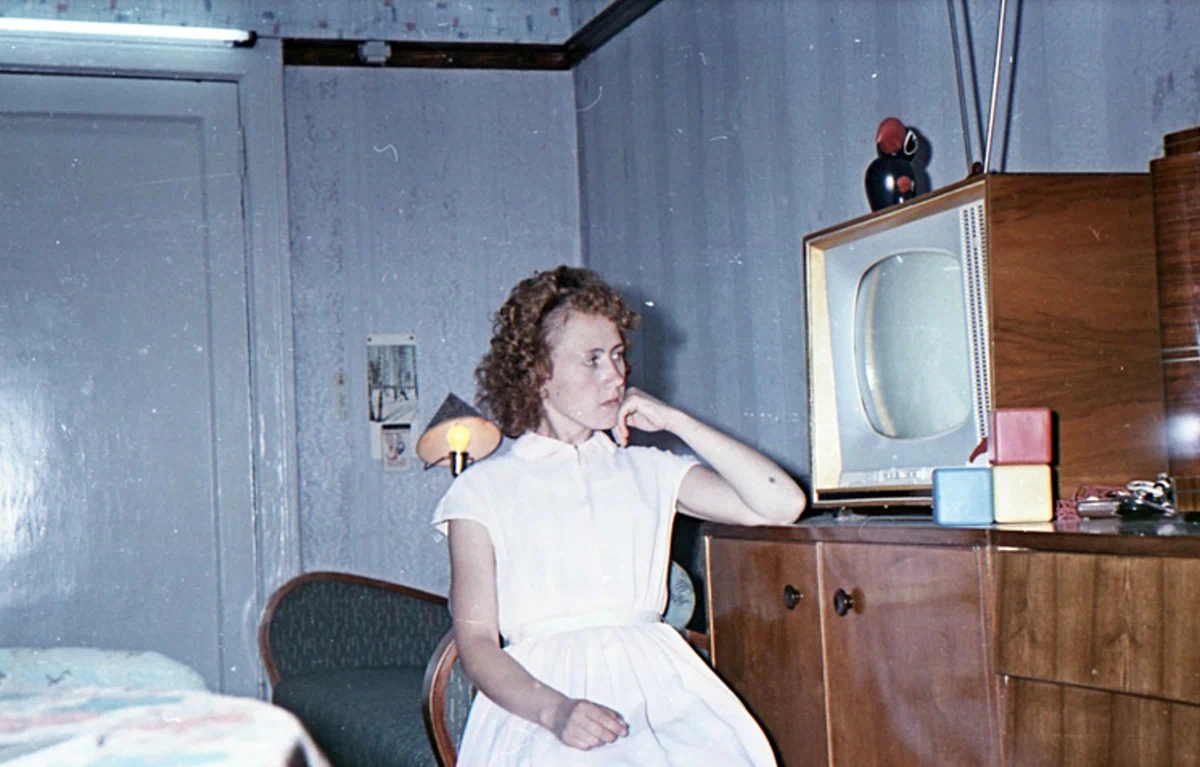 Молодожены в 1962 году похвастались комнатой в коммуналке – сейчас же их «гнездышко» многие посчитают бедным Молодожены в 1962 году похвастались комнатой в коммуналке – сейчас же их «гнездышко» многие посчитают бедным