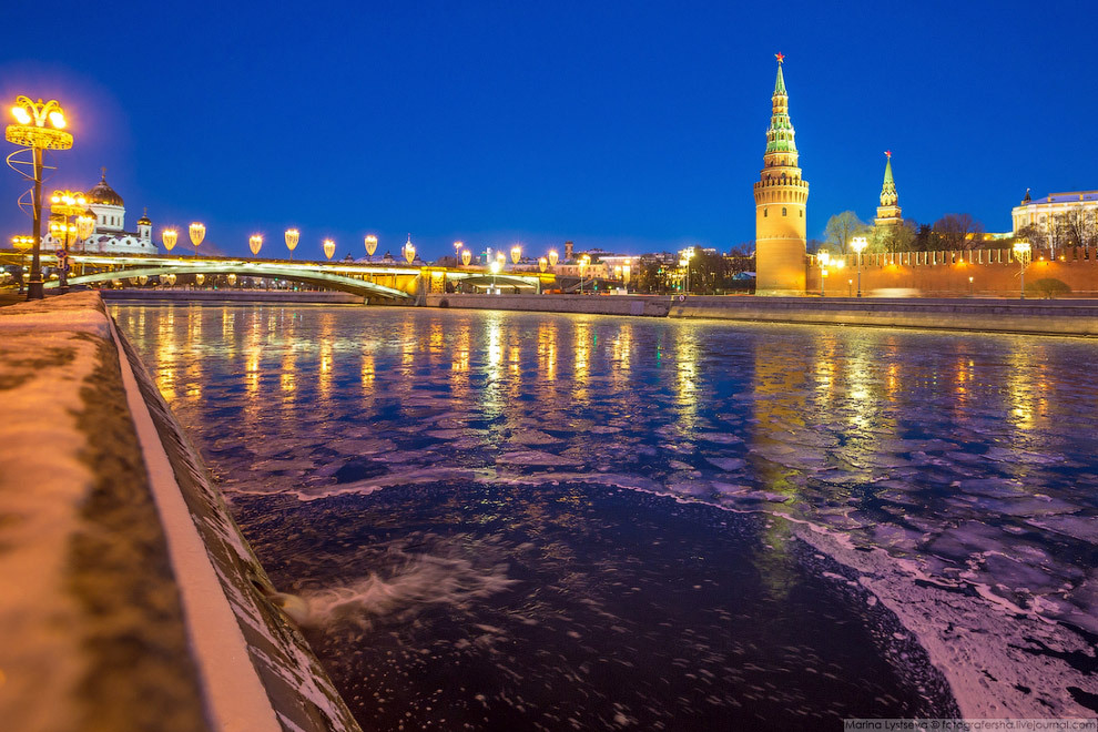 Москва покрылась льдом