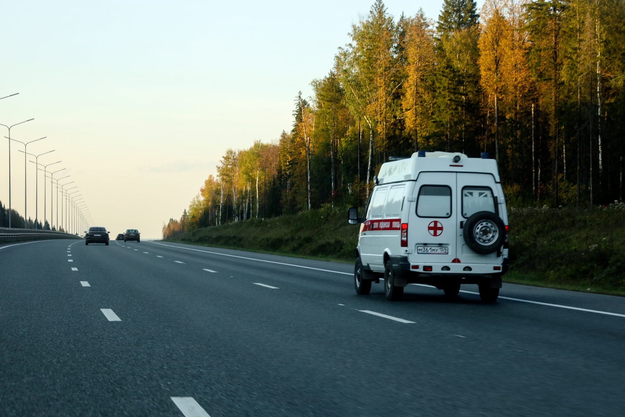 Четыре человека погибли в ДТП с микроавтобусом и грузовиком в Красноярском крае