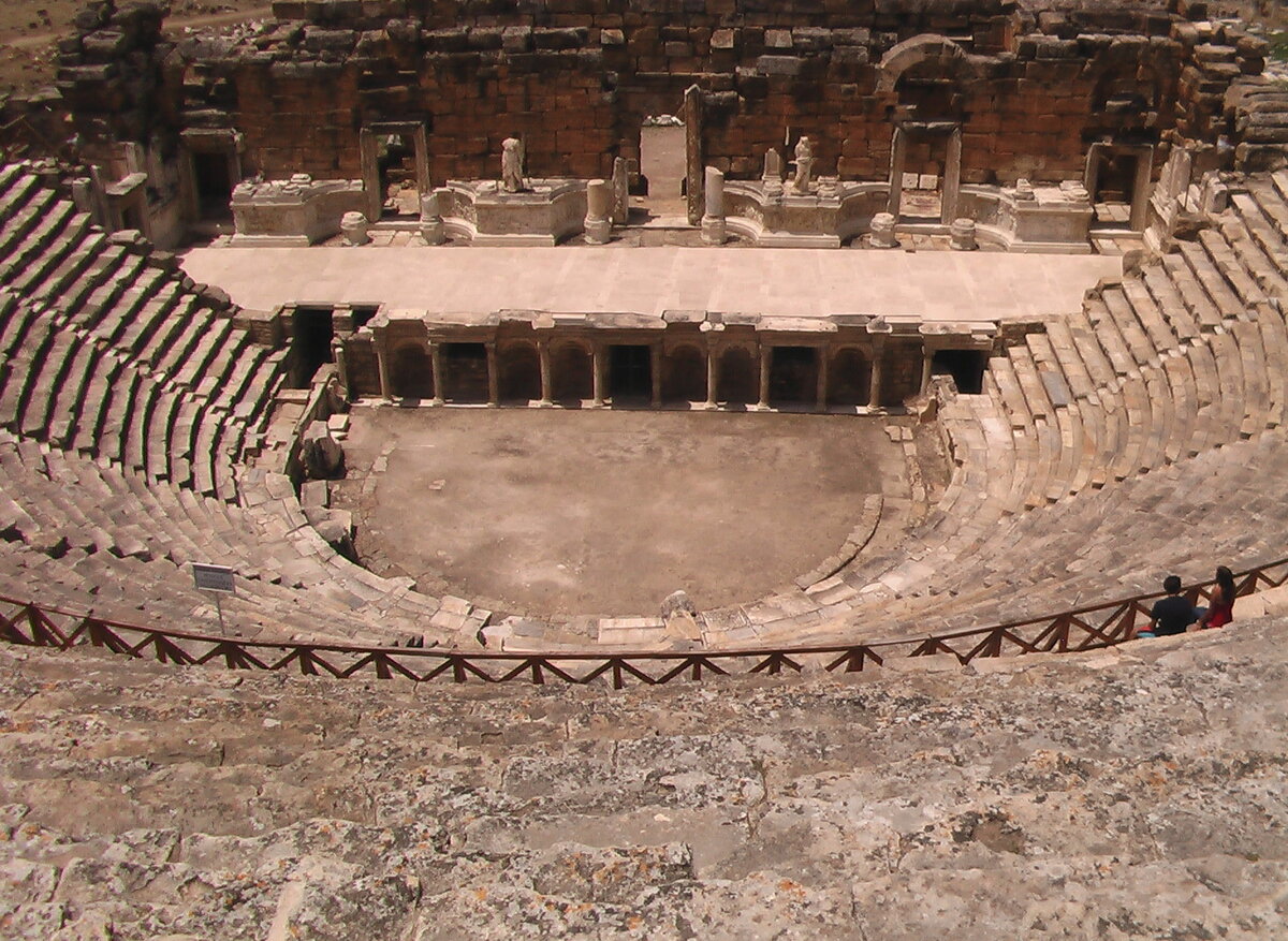 5 удивительных античных амфитеатров на территории Турции, в которых мне довелось побывать амфитеатра, которые, городе, ГОРОДЕ, амфитеатр, театр, находится, просто, больше, человек, стадии, раскопок, только, тысяч, чтобы, амфитеатре, можно, которых, поражает, побывать