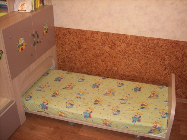 Моя детская: мозаика на откосах и "подвал" для кроватей