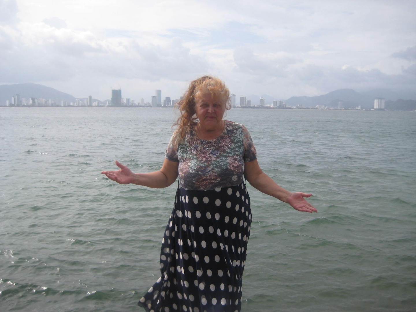 60-летняя женщина уже 8 месяцев путешествует по Азии и домой не собирается! азия,история,путешествие,самостоятельные путешествия