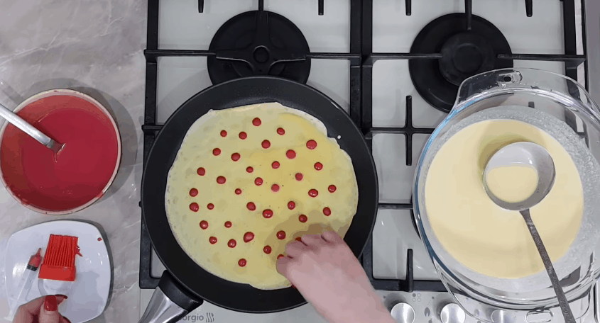 Аппетитные блинчики в горошек: просто и оригинально! Аппетитные блинчики в горошек: просто и оригинально! рецепты