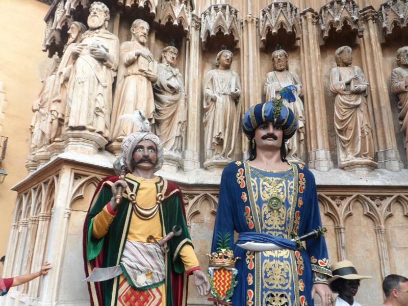 Средневековые огненные праздники современной Каталонии история