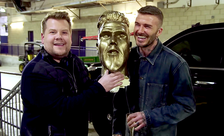 Джеймс Корден феерично разыграл Дэвида Бекхэма накануне открытия его статуи: видео дня