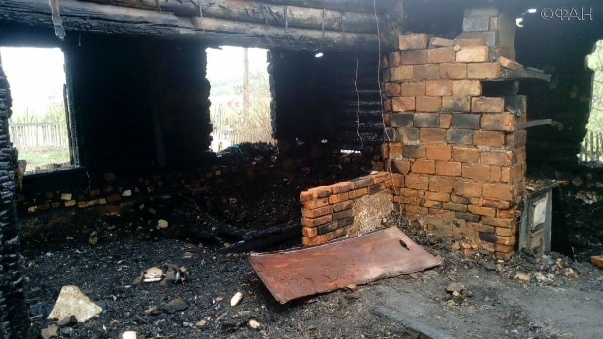 Мать и трое детей погибли на пожаре в Алтайском крае