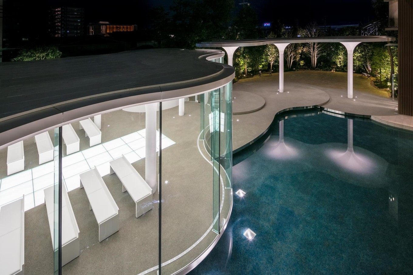 Капелла для свадебных церемоний в Японии архитектура,Путешествия,фото