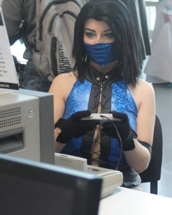 Mortal Kombat: Красивый Косплей на Китану в исполнении Натальи Новы Mortal Kombat: Красивый Косплей на Китану в исполнении Натальи Новы Игры,косплей