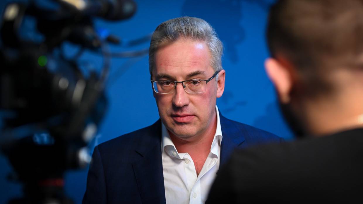 Телеведущий Норкин указал на стремление молодежи искать себе авторитетов среди сверстников