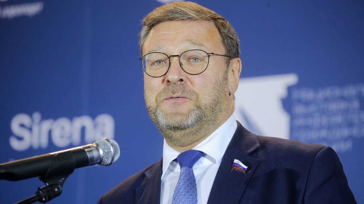 Сенатор Косачев сравнил встречу Зеленского и Джонсона с переговорами Путина и Орбана