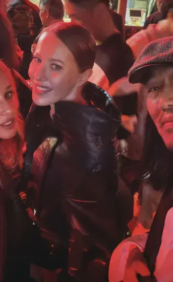 Курс на Восток: Ксения Собчак, Полина Киценко и Аврора Киба проводят время в Китае, а девушка Павла Дурова посетила Токио АхалаяАнка, Вавилова, Собчак, ЮнусоваАнна, ТокиоЮлия, КиценкоПолина, ШанхаеАврора, девушка, ШанхаеКсения, ТокиоАврора, ШанхаеЮлия, СобчакКсения, Ксении, ШанхаеФото, Российские, ШанхаеДарья, Basel, искусства, современного, ярмарок