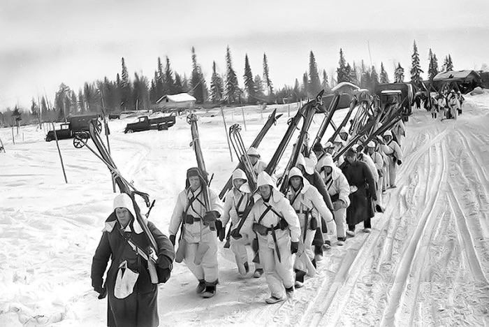 Лыжный батальон на марше. /Фото: skisport.ru
