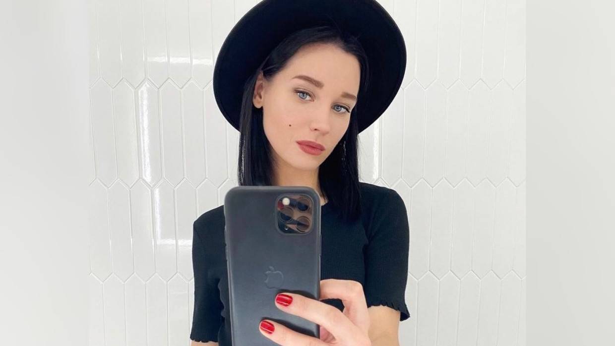 Кристина Асмус пожаловалась на отписки и оскорбления после совета вакцинироваться