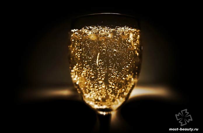 10 лучших и самых эксклюзивных бутылок шампанского в мире. CC0