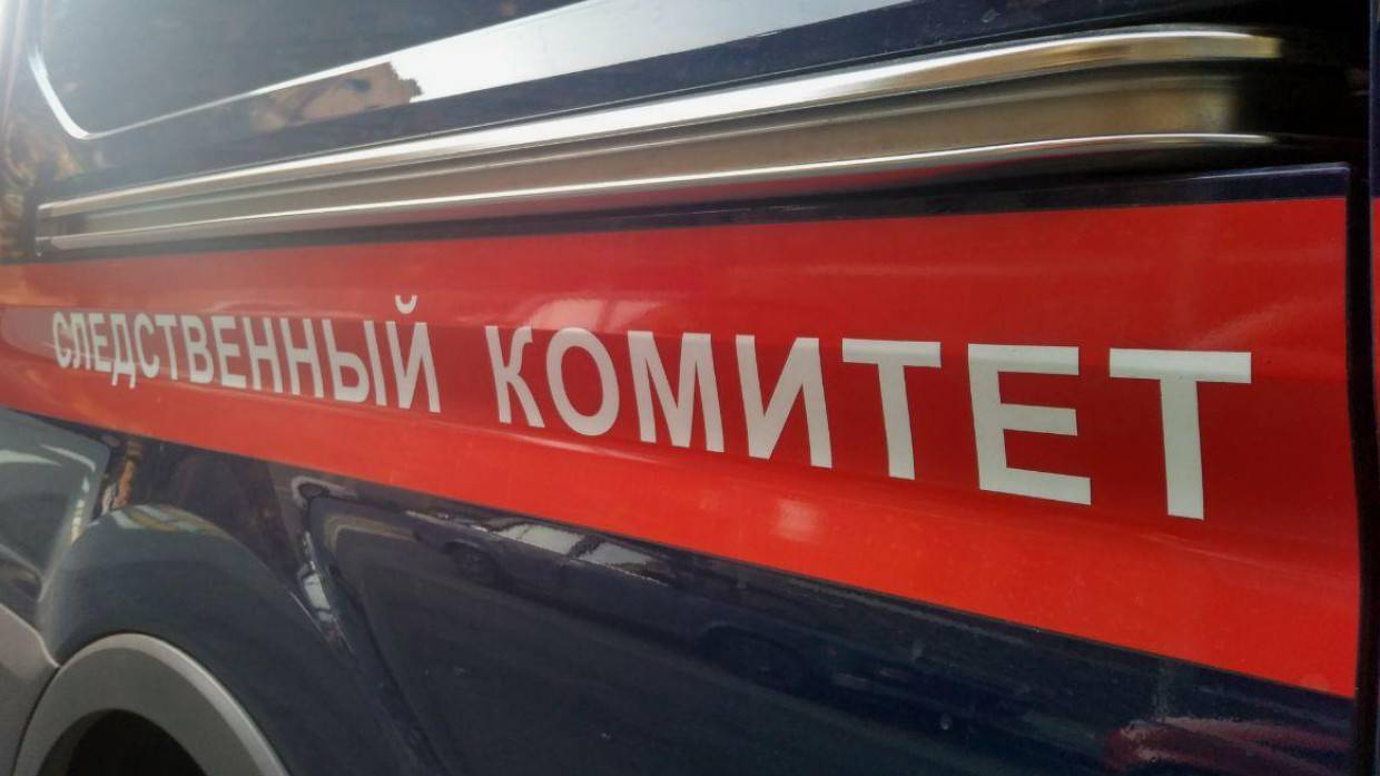 Следователи закончили работу в квартире погибшего Просвирнина