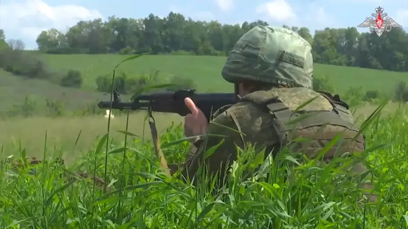 Увеличение численности и новые принципы набора: последние решения в сфере комплектования вооруженных сил