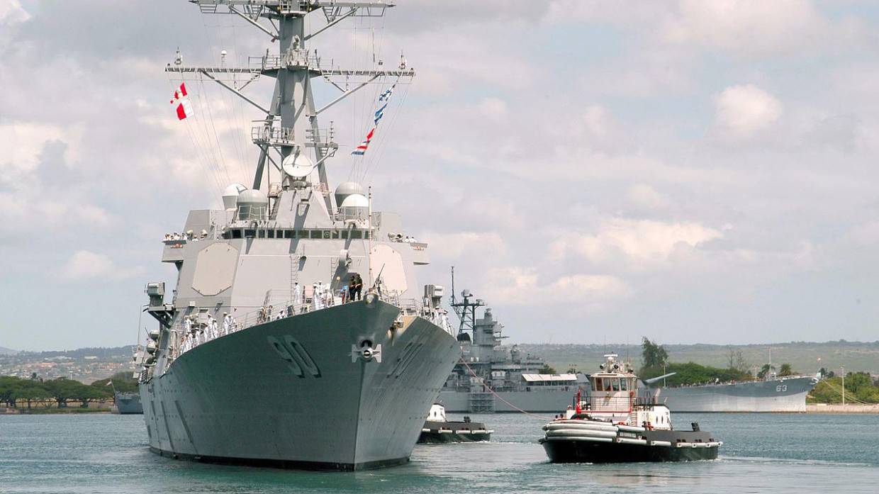 В NetEasе назвали «спасительным» позорное бегство эсминца Chafee от ВМФ РФ Армия