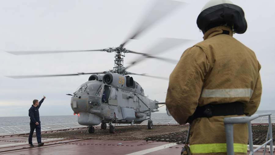 Путин признал сложность управления вертолетом