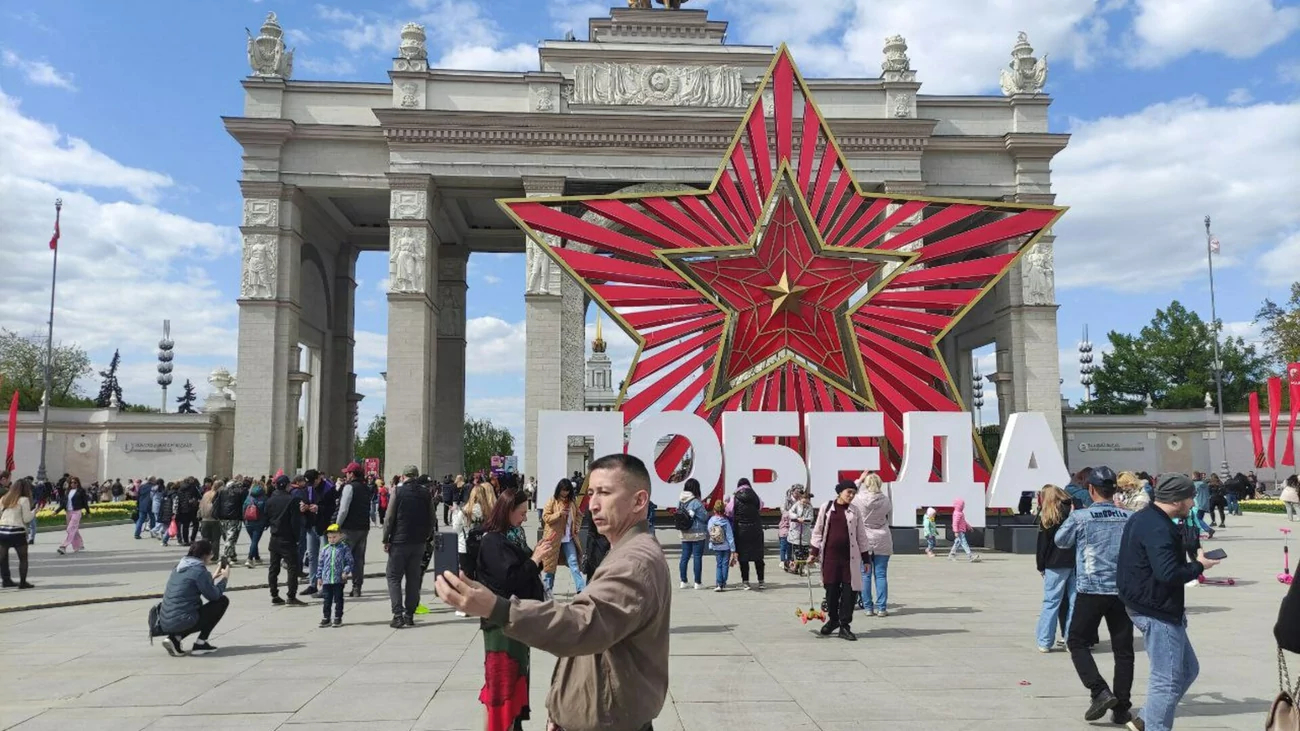 9 мая вднх. ВДНХ 9 мая. 9 Мая ВДНХ Севастополь. Концерт на ВДНХ К 9 мая. ВДНХ сегодня день Победы.